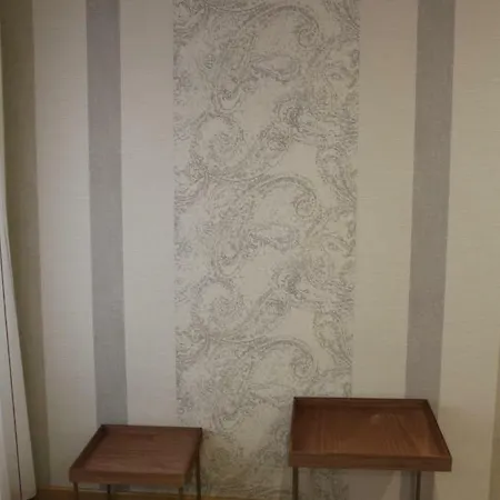Piso Al Lado De La Plaza Herradores *